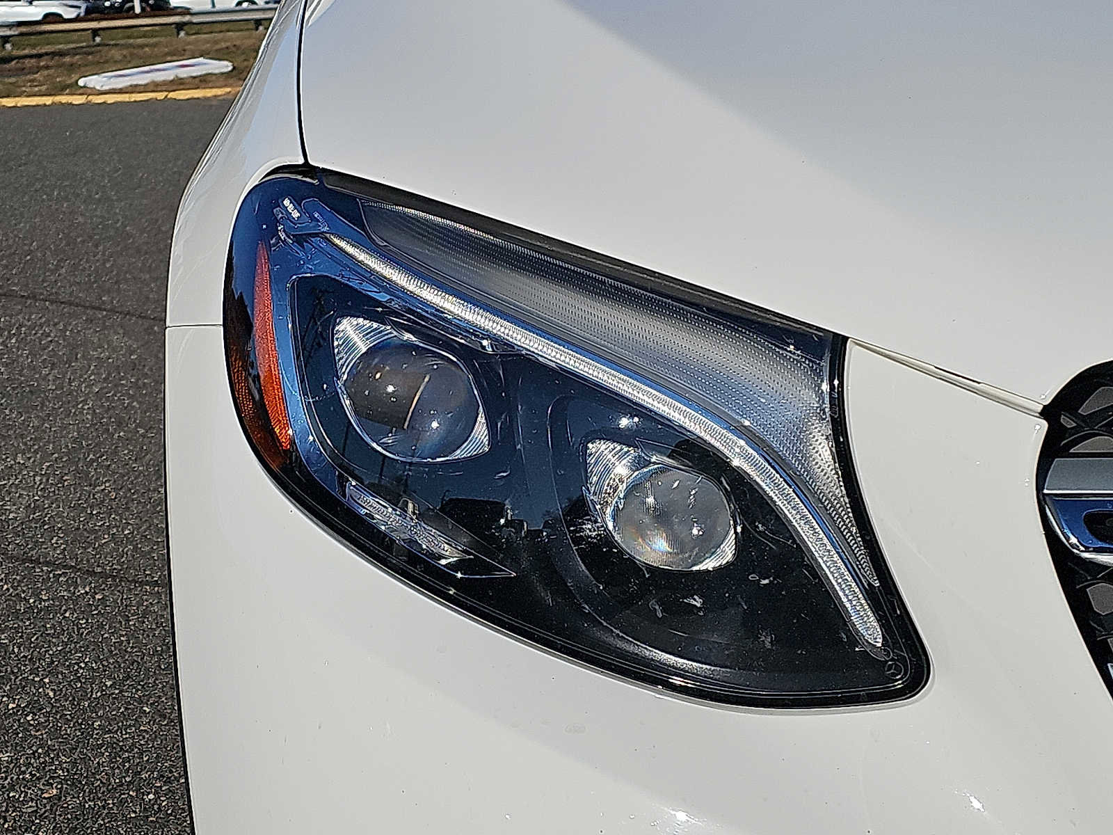 Used 2019 Mercedes-Benz GLC 350e 4MATIC image 9