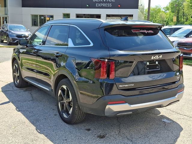Certified 2025 Kia Sorento EX w/ EX Panoramic Sunroof Package AWD/4WD image 4