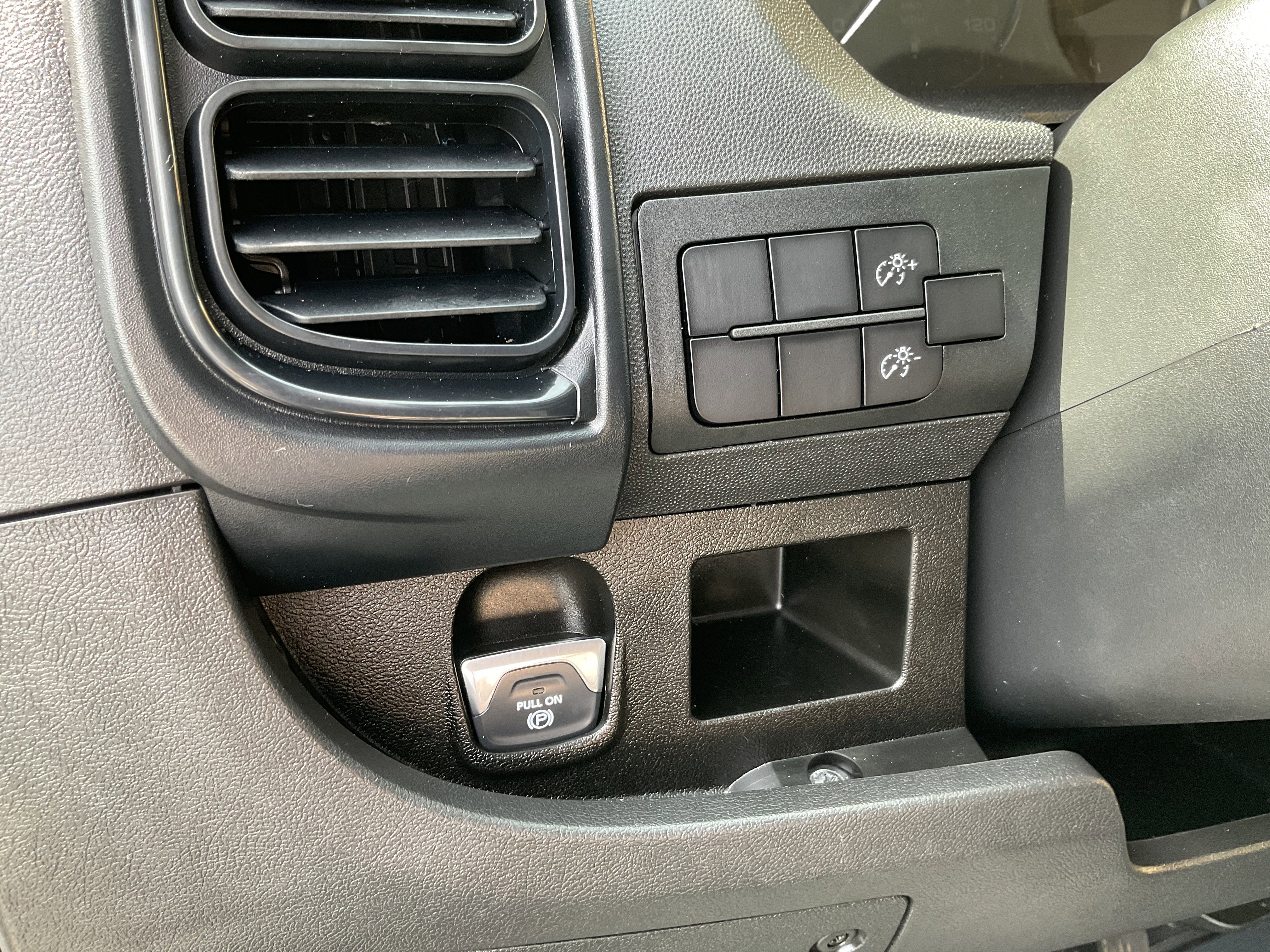 Used 2023 RAM ProMaster 2500 FWD image 24