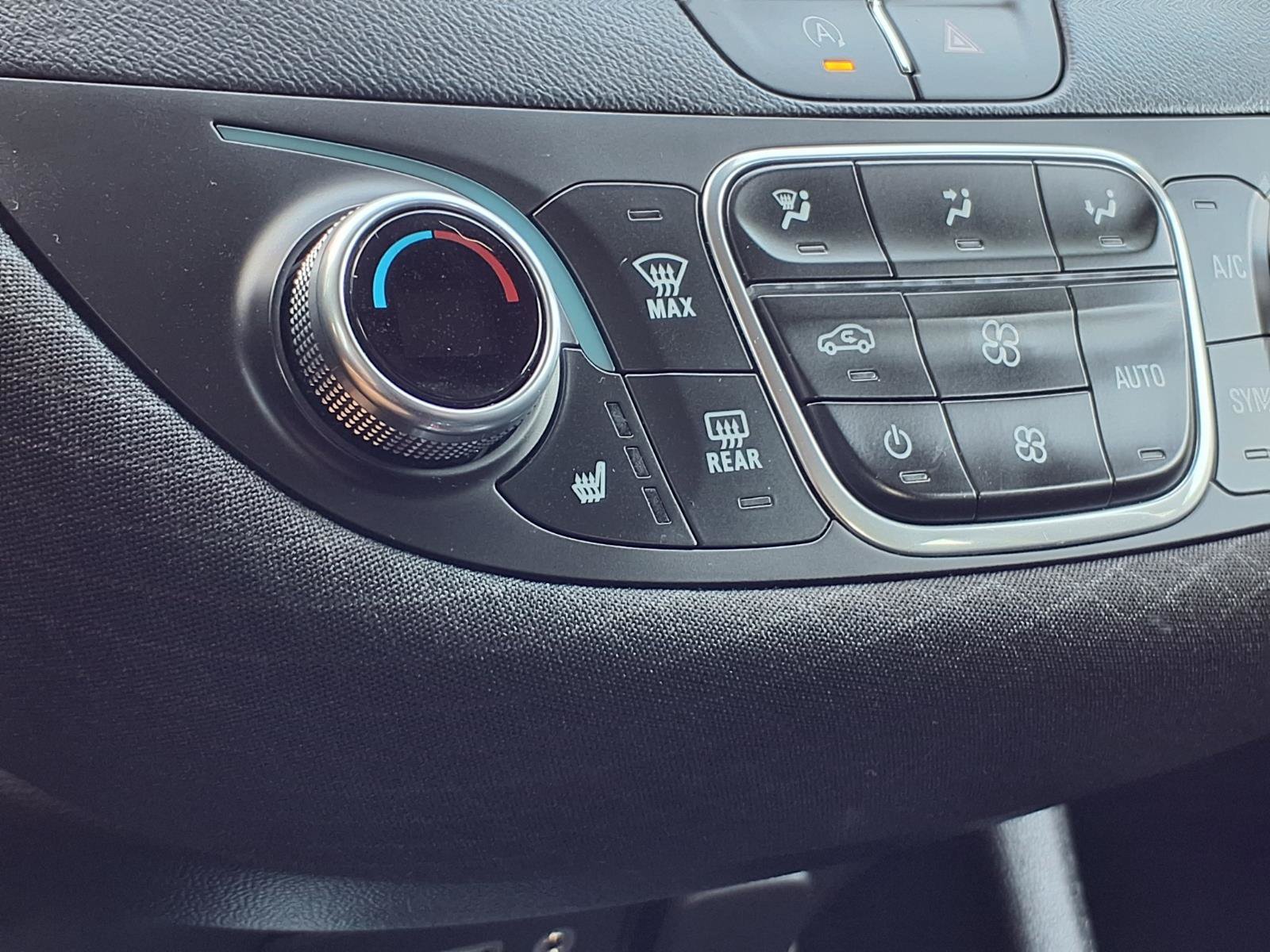 Used 2025 Chevrolet Malibu LT FWD image 5