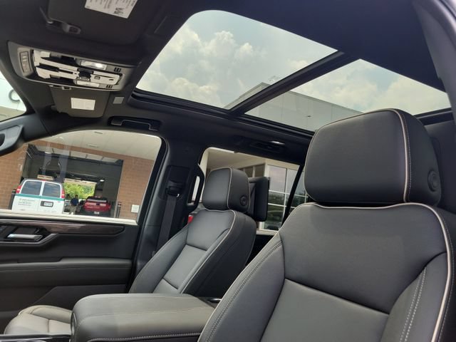 New 2026 GMC Yukon XL Elevation w/ Elevation Premium Package AWD/4WD image 31