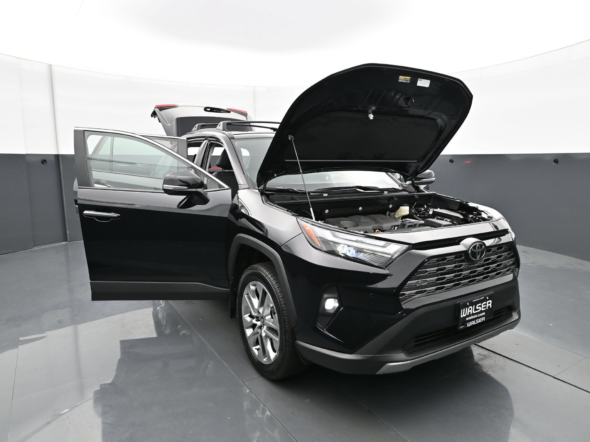 Used 2025 Toyota RAV4 Limited w/ Weather Package AWD/4WD image 44