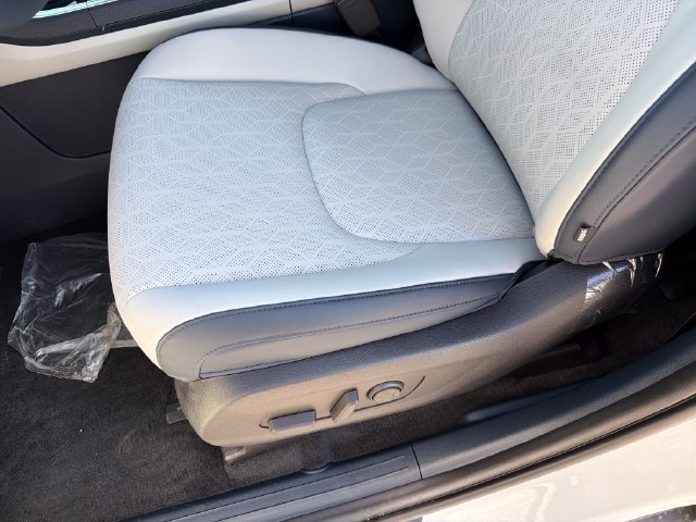 New 2027 Kia Carnival SX w/ Dark Edition Package FWD image 19