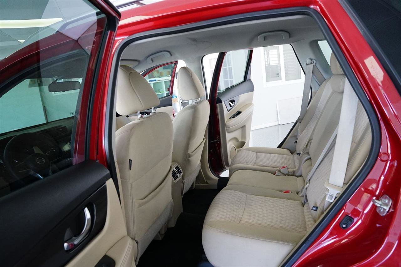 Used 2017 Nissan Rogue S w/ Appearance Package image 11