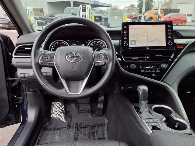 Used 2022 Toyota Camry XLE w/ Navigation Package FWD image 22