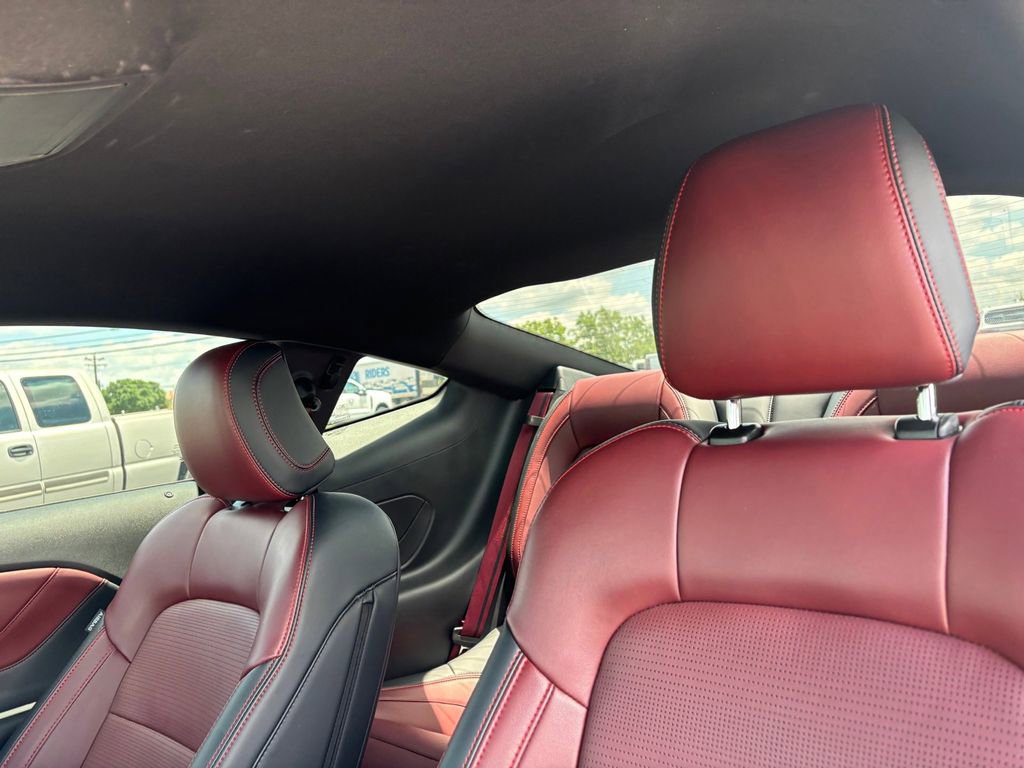 Used 2025 Ford Mustang GT Premium RWD image 12