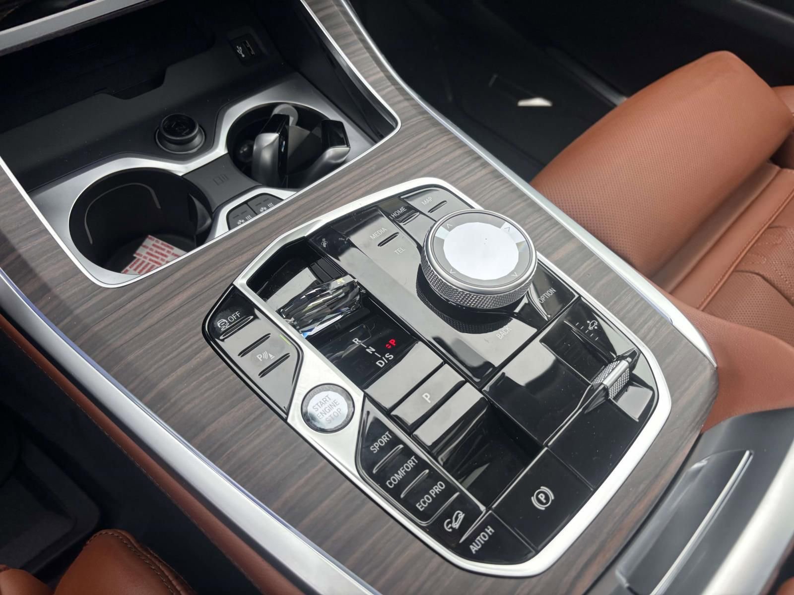 New 2026 BMW X7 xDrive40i w/ Executive Package image 24