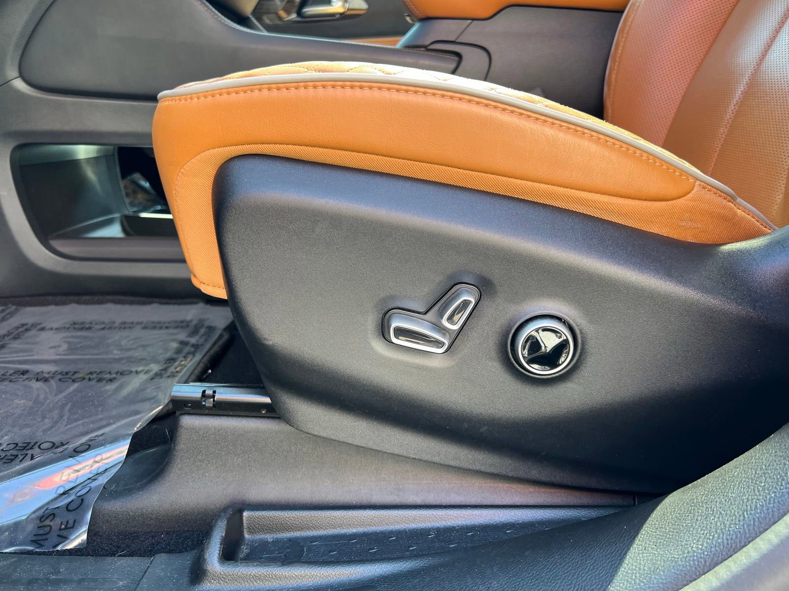Used 2023 Chrysler Pacifica Pinnacle FWD image 34