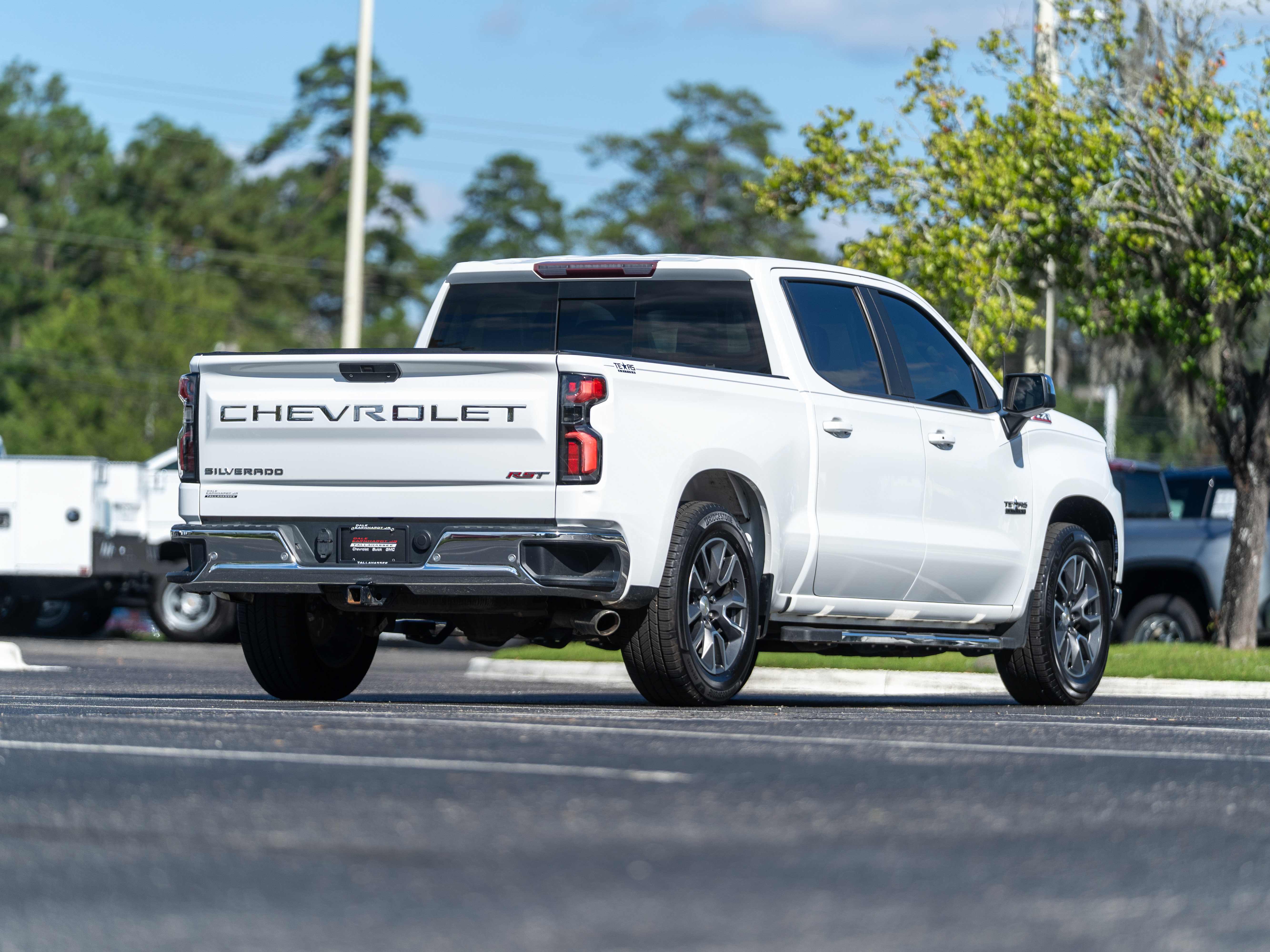 Used 2020 Chevrolet Silverado 1500 LT w/ Texas Edition RWD image 46