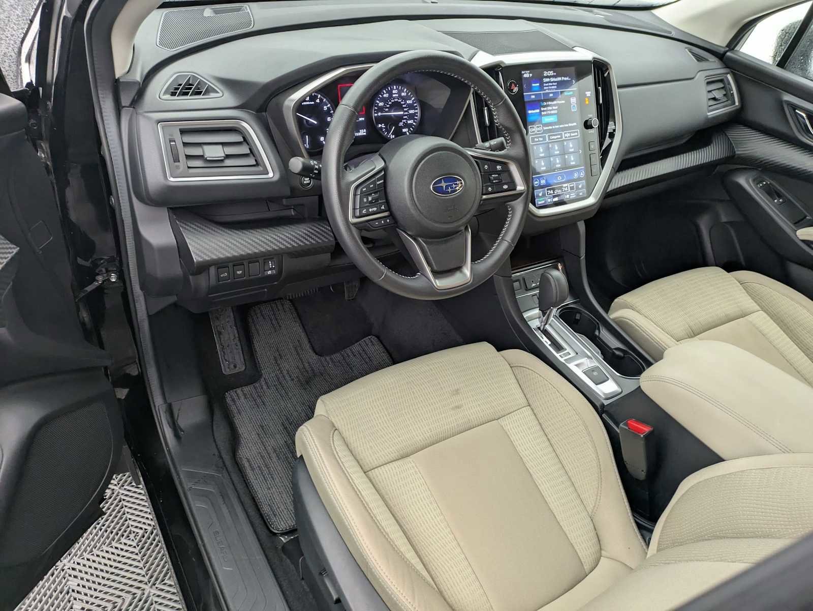 Used 2024 Subaru Ascent Premium w/ Convenience Package image 2