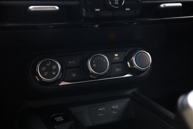 Used 2025 Nissan Kicks SV image 20