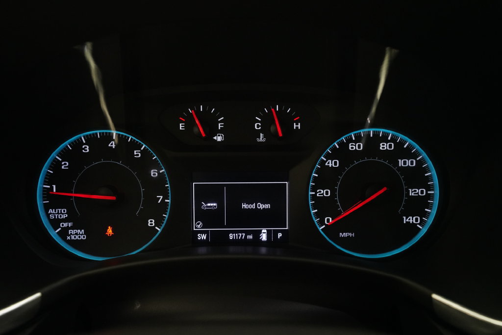 Used 2018 Chevrolet Equinox LS AWD/4WD image 2
