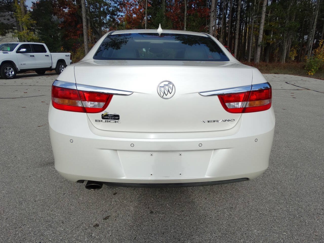 Used 2012 Buick Verano Leather FWD image 9