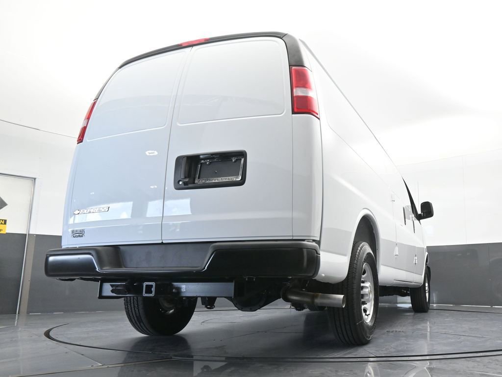 New 2026 Chevrolet Express 2500 Extended w/ Driver Convenience Package RWD image 50