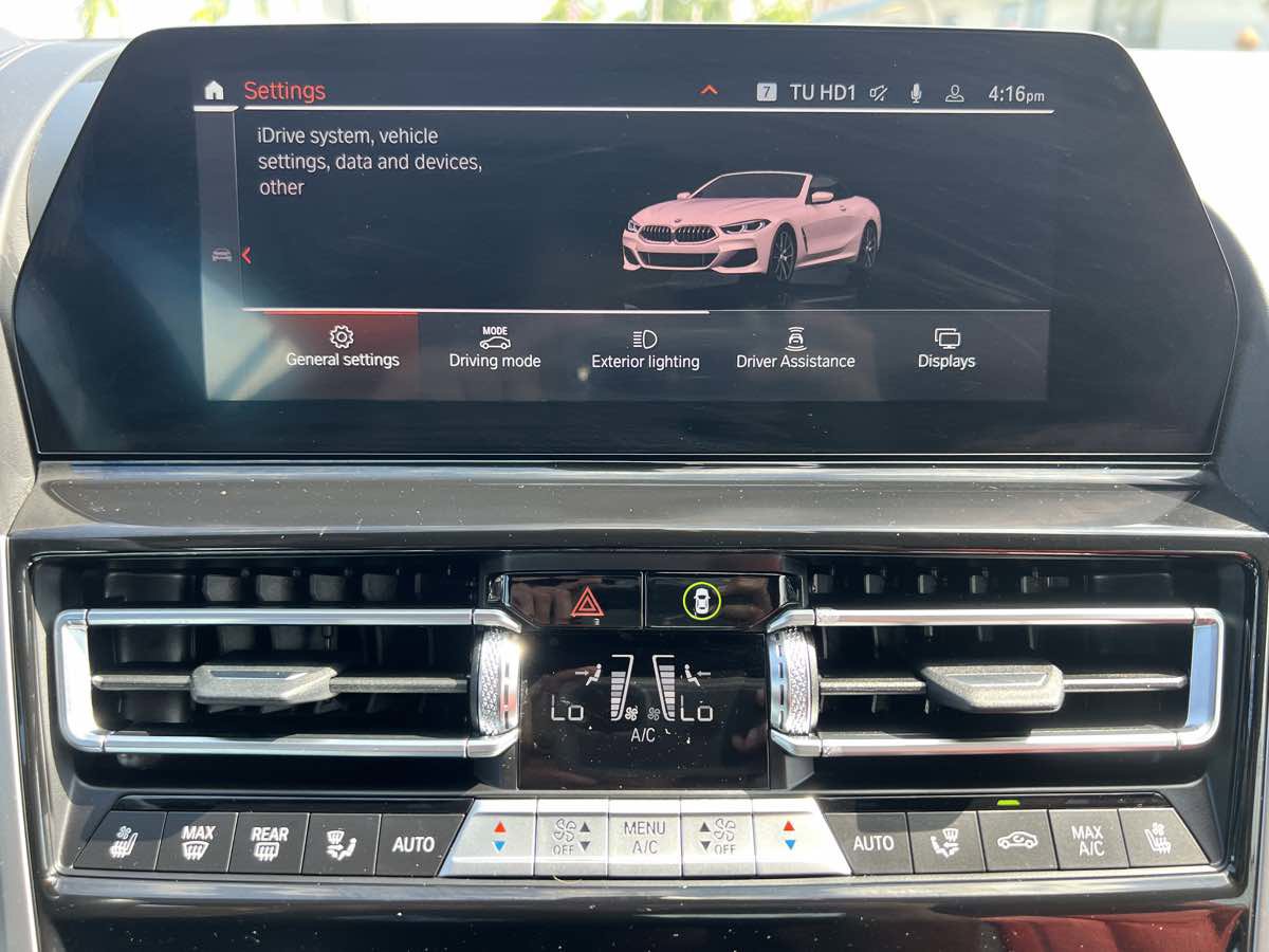 Used 2022 BMW 840i Convertible w/ Comfort Seating Package image 38