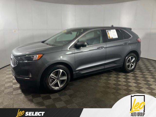 Used 2024 Ford Edge SEL w/ Convenience Package AWD/4WD image 2
