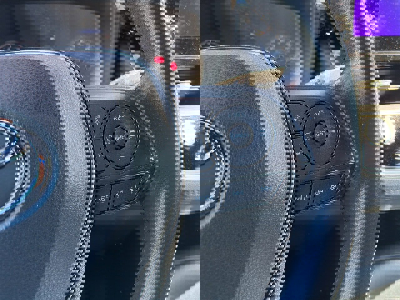 Used 2024 Toyota Corolla SE image 12