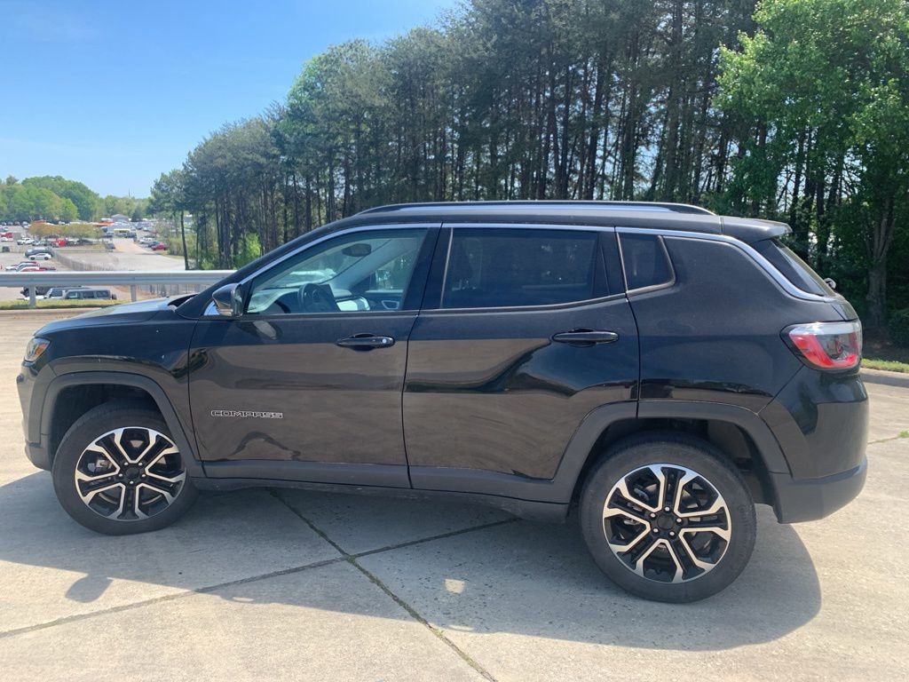 Used 2022 Jeep Compass Limited w/ Sun and Sound Group image 8