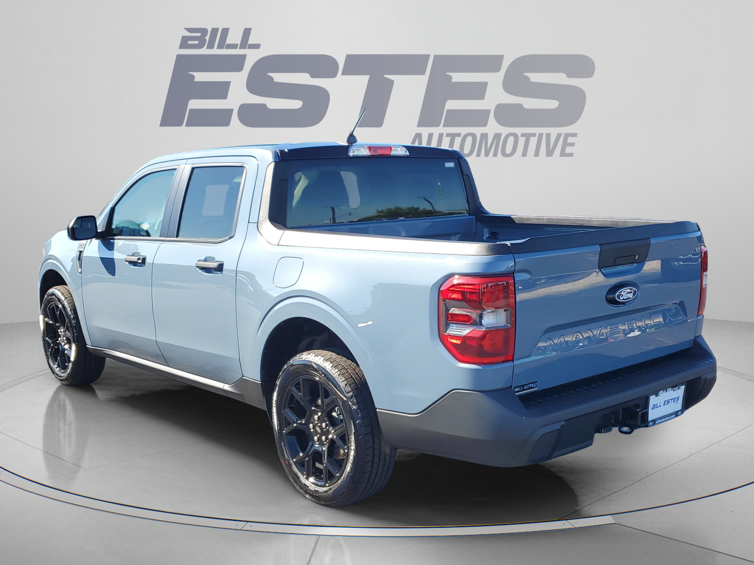 New 2026 Ford Maverick XLT w/ XLT Luxury Package AWD/4WD image 2