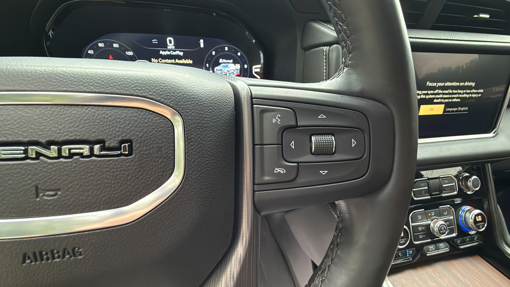 Used 2024 GMC Yukon XL Denali Ultimate AWD/4WD image 19