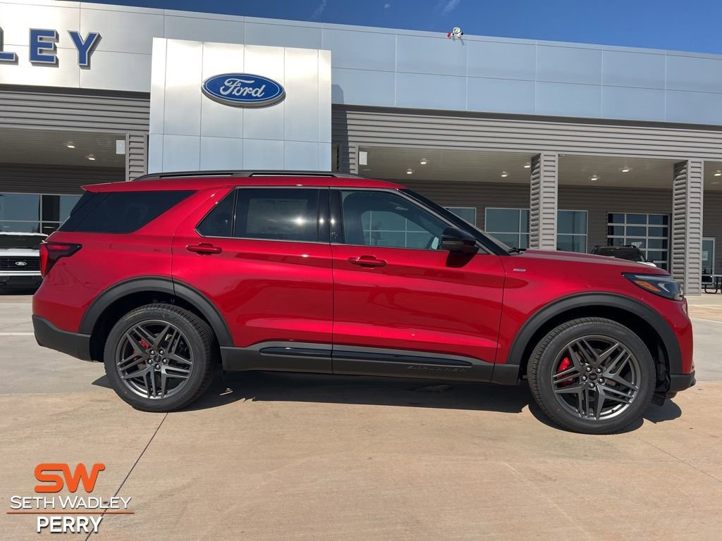 New 2025 Ford Explorer ST-Line w/ Premium Package image 3