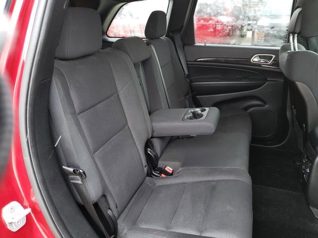 Used 2012 Jeep Grand Cherokee Laredo w/ Laredo E Group image 18