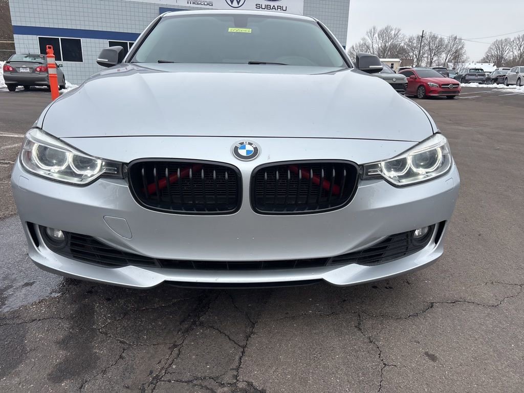 Used 2013 BMW 335i xDrive Sedan image 2