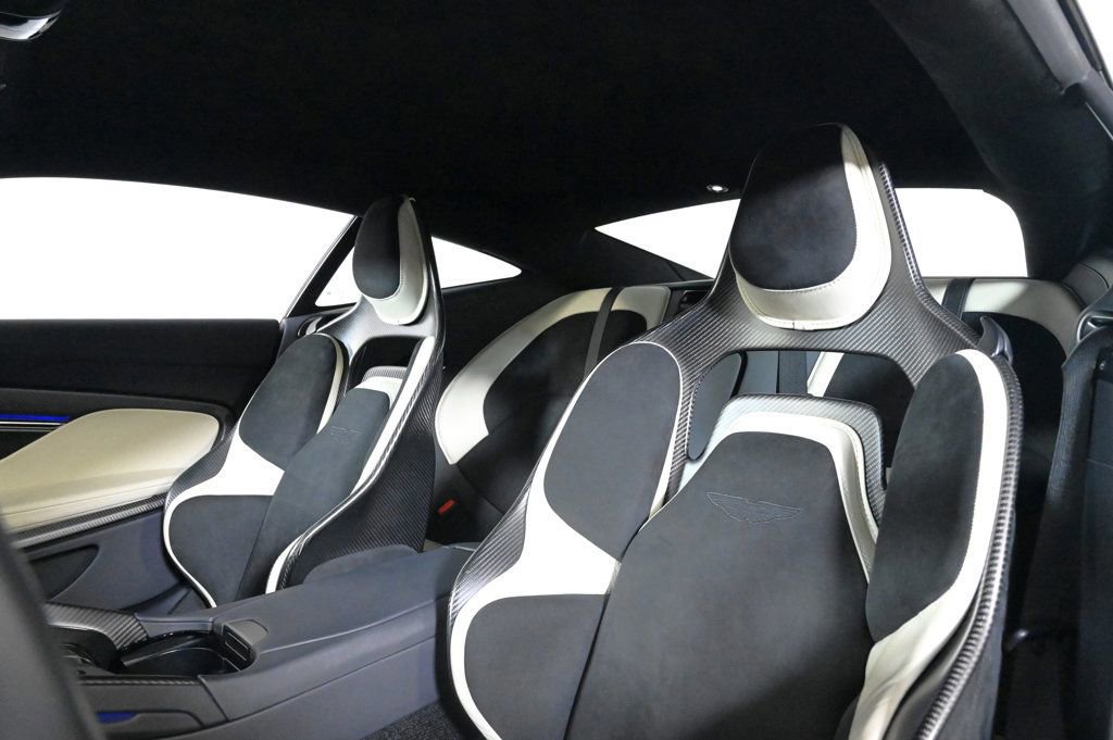 Used 2024 Aston Martin DB12 Coupe image 16