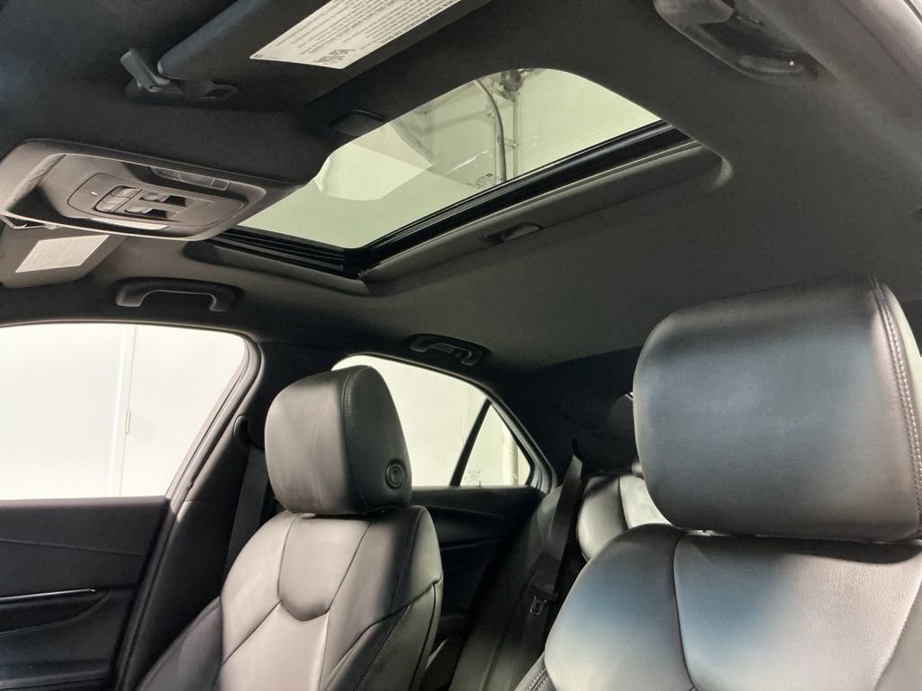 Used 2023 Cadillac CT4 Luxury w/ Sun And Sound Package image 32