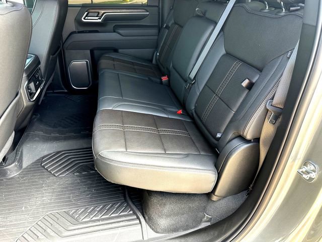 Used 2025 Chevrolet Silverado 2500 High Country w/ High Country Premium Package AWD/4WD image 23