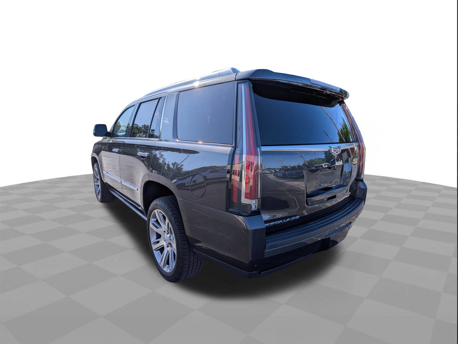 Certified 2018 Cadillac Escalade Premium Luxury AWD/4WD image 6