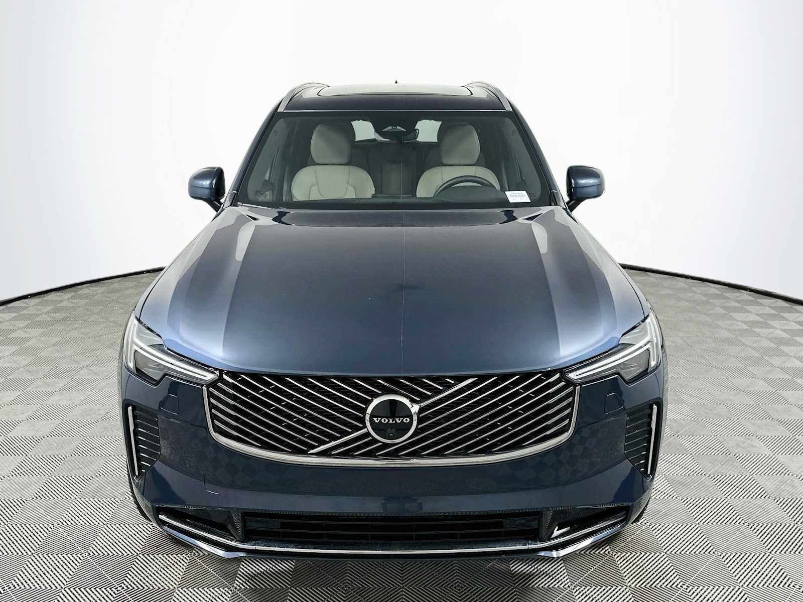 New 2027 Volvo XC90 B6 Plus AWD/4WD image 2