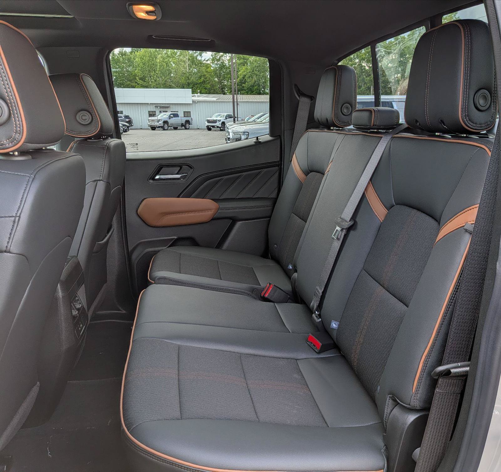 New 2026 GMC Canyon AT4 w/ Technology Plus Package AWD/4WD image 22