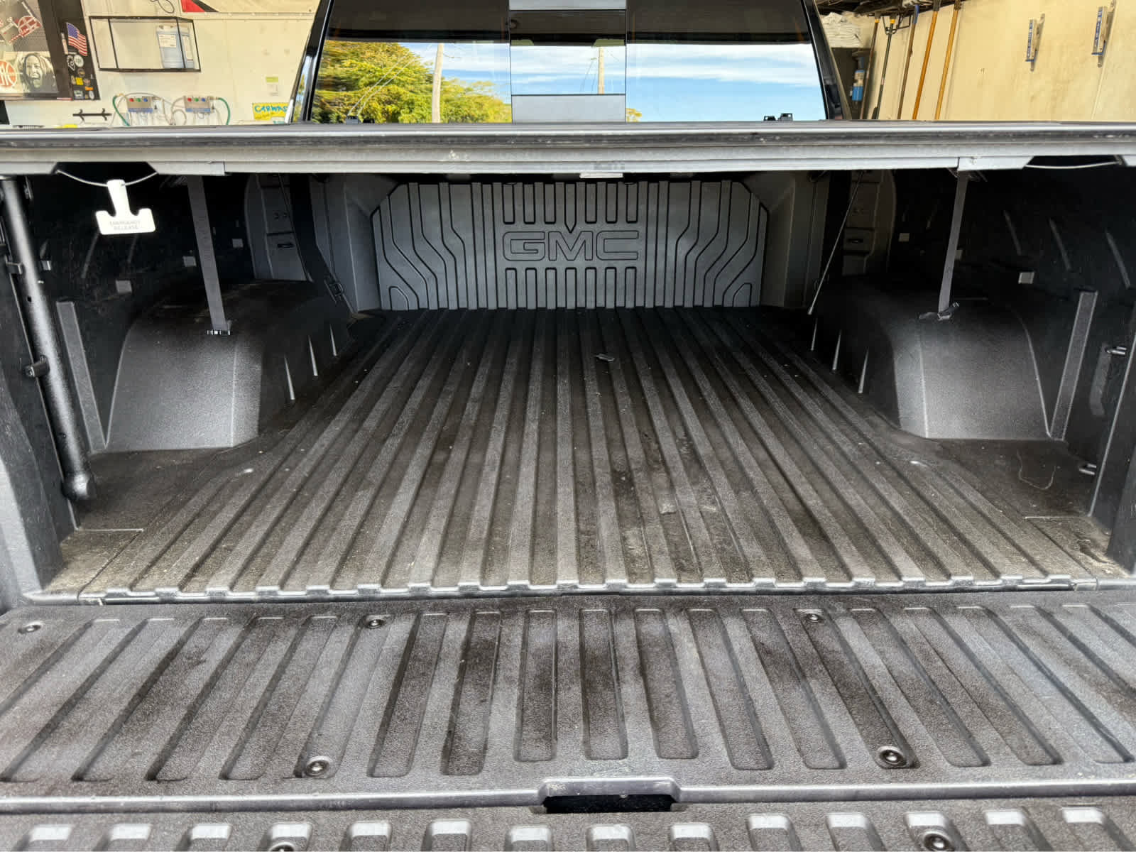 Used 2023 GMC Sierra 1500 Denali image 27