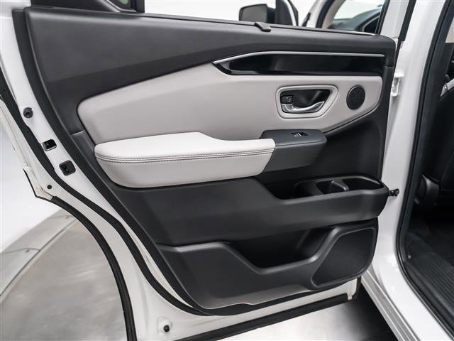 Used 2025 Honda Pilot EX-L image 27