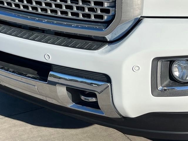 Used 2017 GMC Sierra 2500 Denali w/ Duramax Plus Package AWD/4WD image 6
