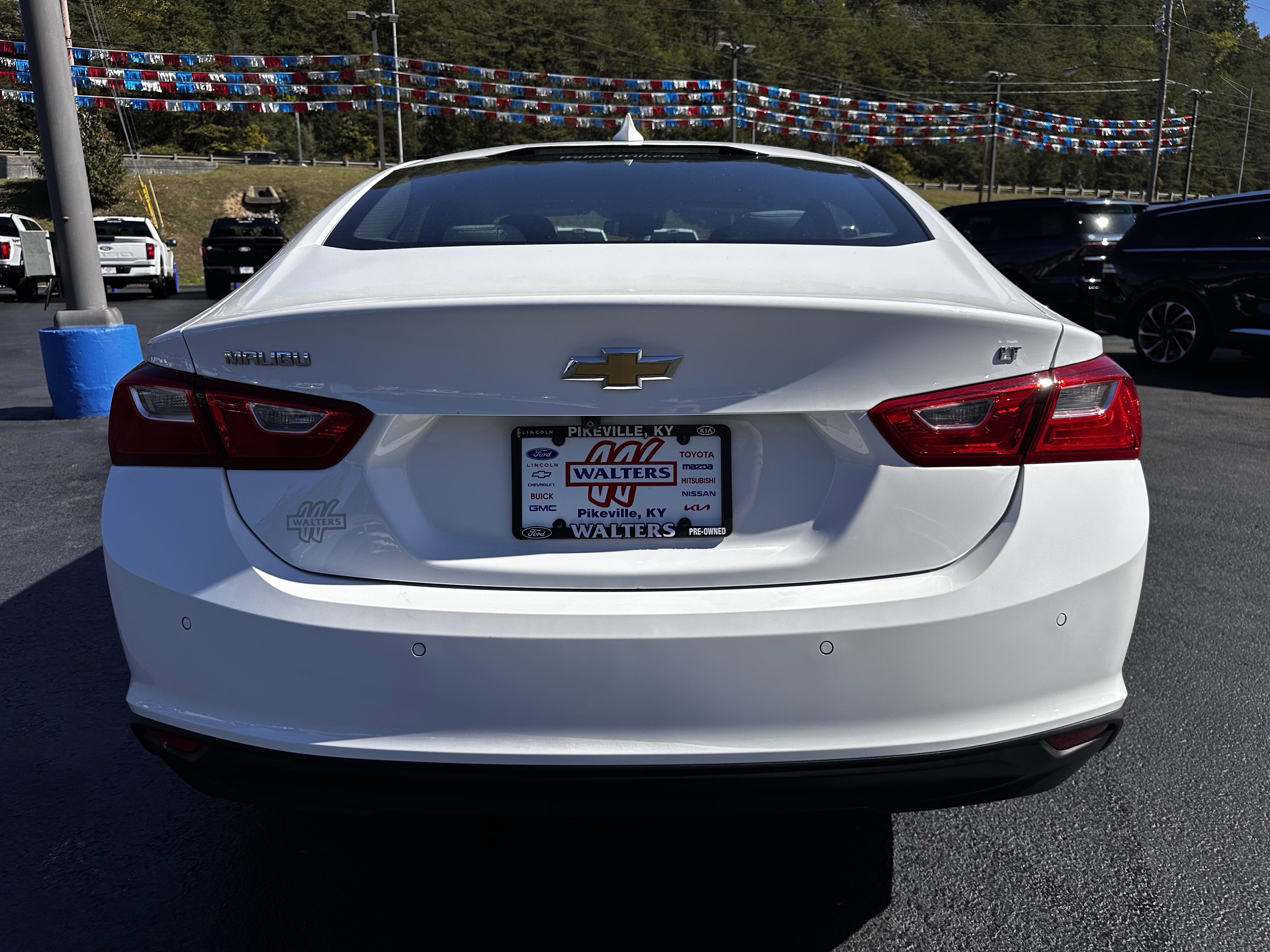 Used 2023 Chevrolet Malibu LT w/ Driver Confidence Package image 24