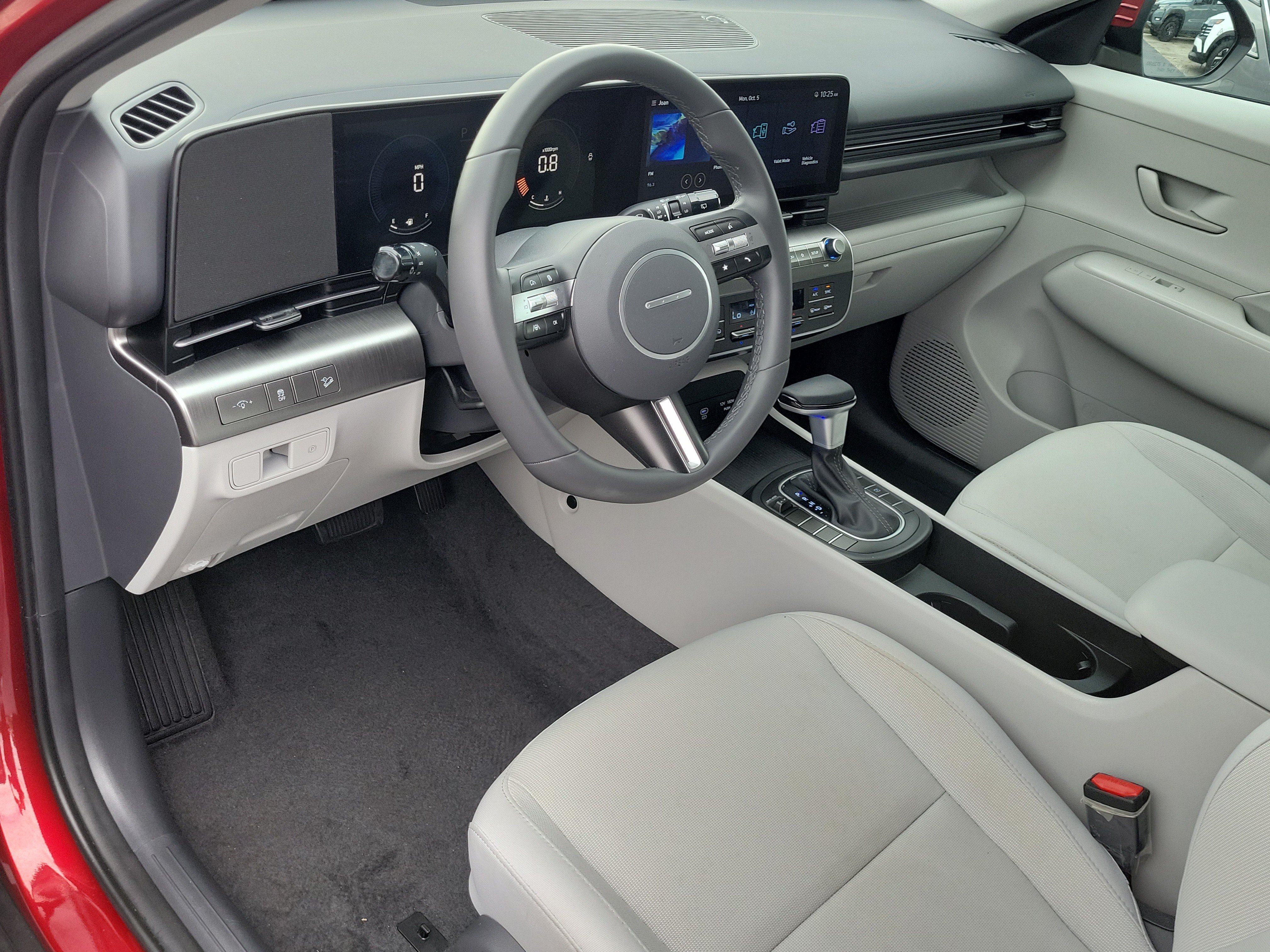 Used 2024 Hyundai Kona SEL FWD image 18