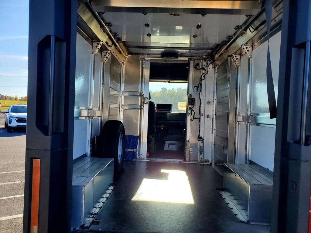 New 2025 Chevrolet Brightdrop 400 w/ Battery Pack, Max Range image 18