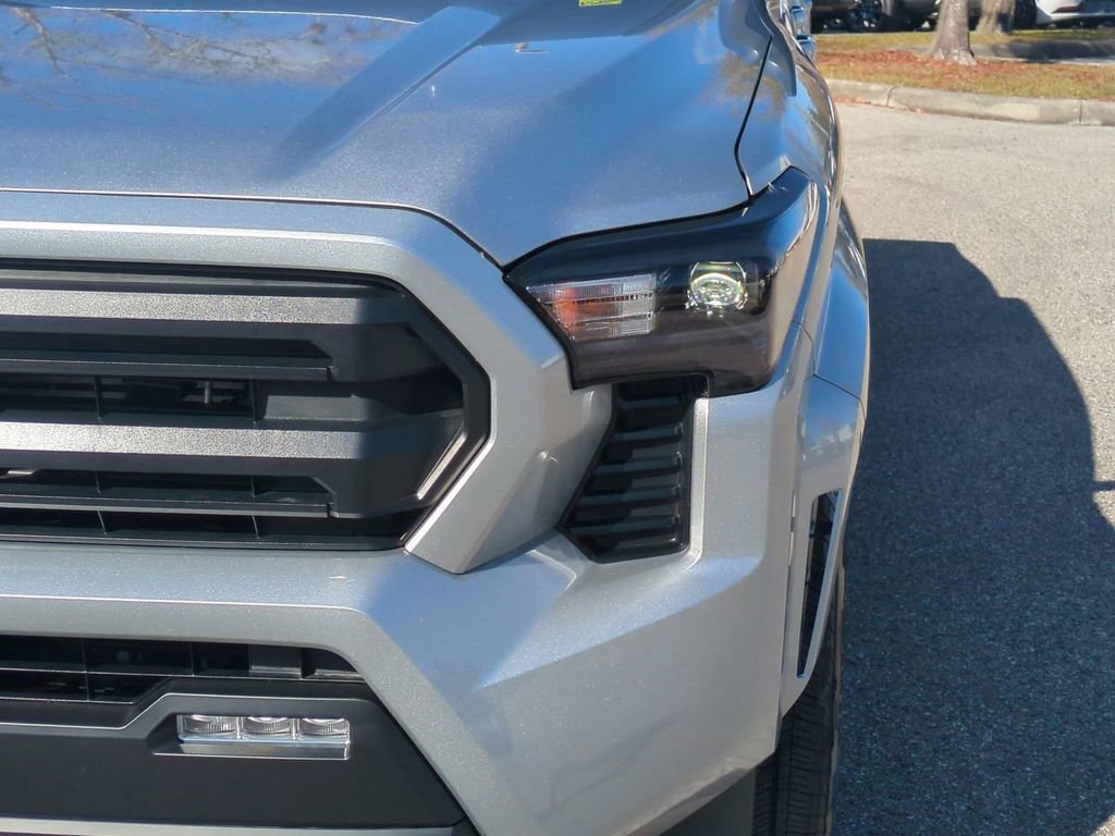 Certified 2025 Toyota Tacoma SR5 image 10