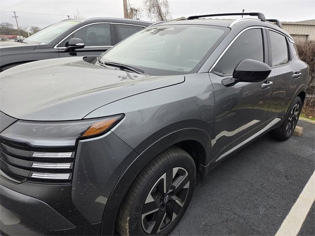 Used 2026 Nissan Kicks SV w/ SV Premium Package image 9