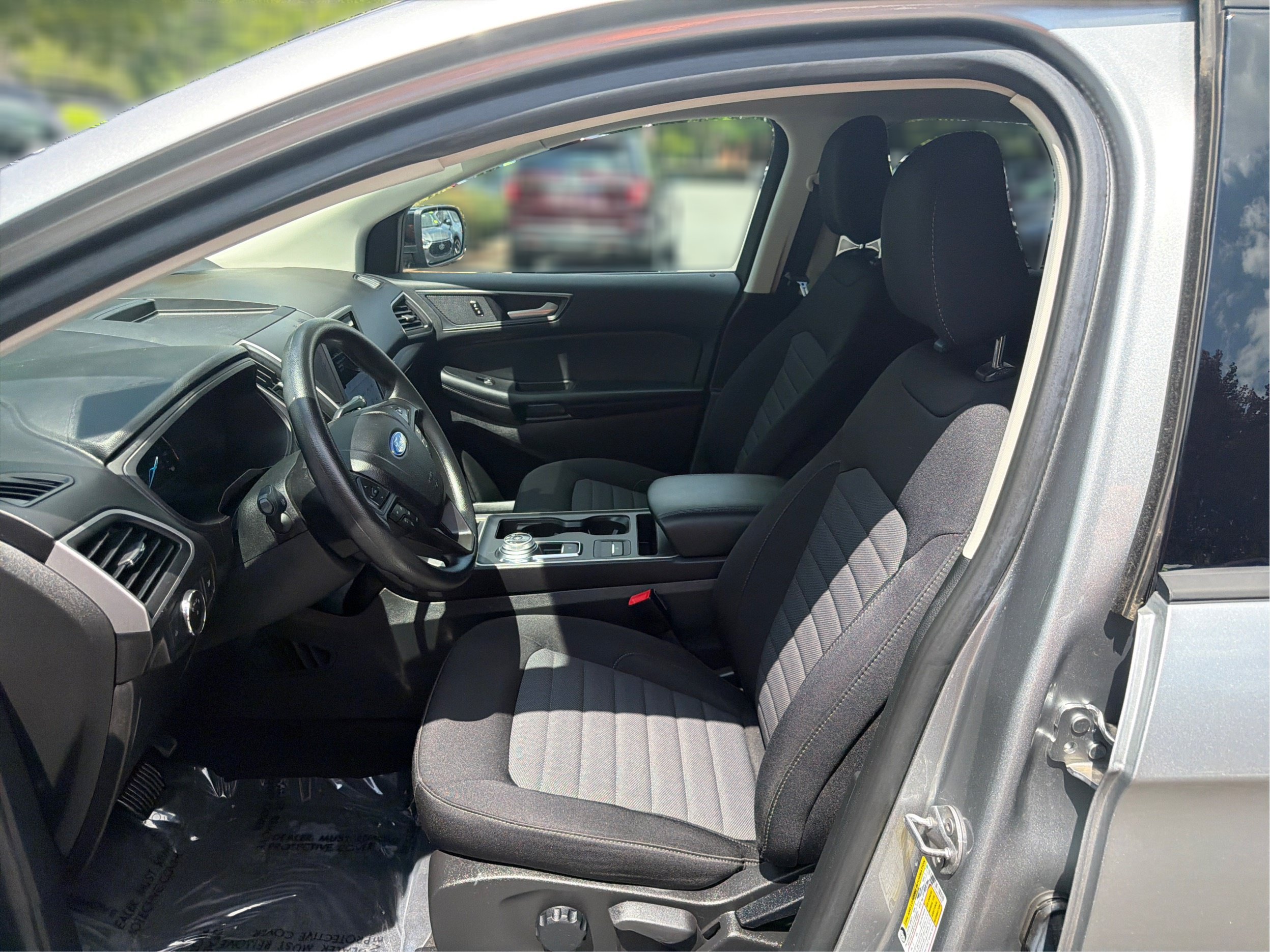 Used 2023 Ford Edge SE w/ Black Appearance Package AWD/4WD image 11