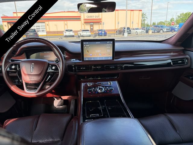 Certified 2022 Lincoln Aviator Black Label w/ Class IV Trailer Tow Package AWD/4WD image 17