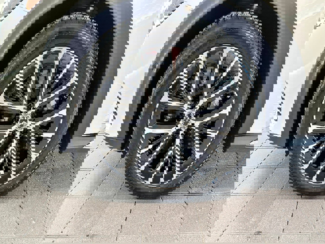 Certified 2025 Mercedes-Benz E 450 4MATIC All-Terrain Wagon image 37