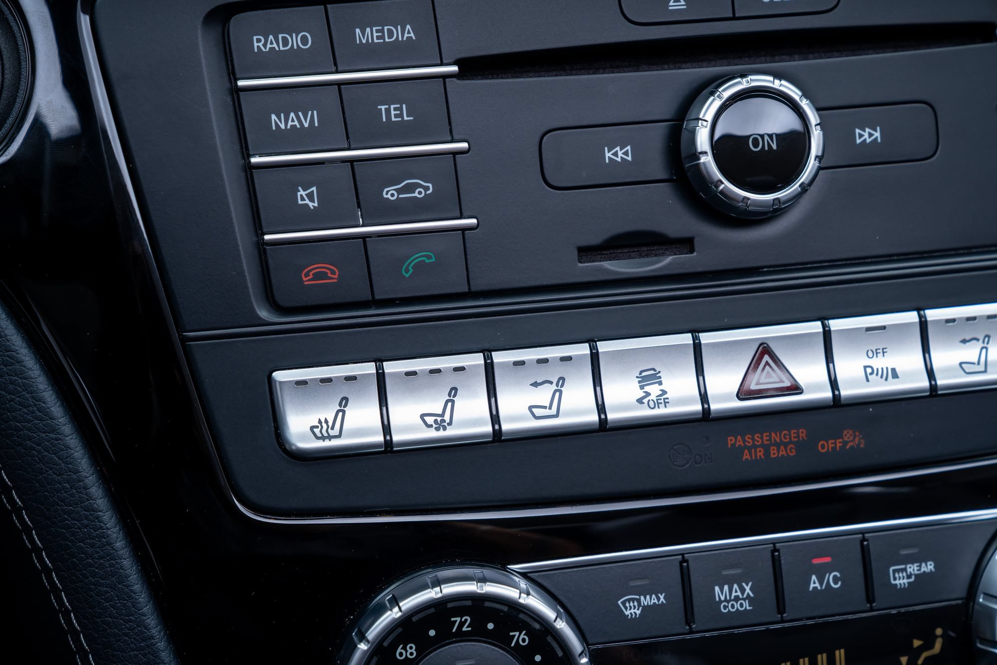 Used 2019 Mercedes-Benz SL 550 image 14