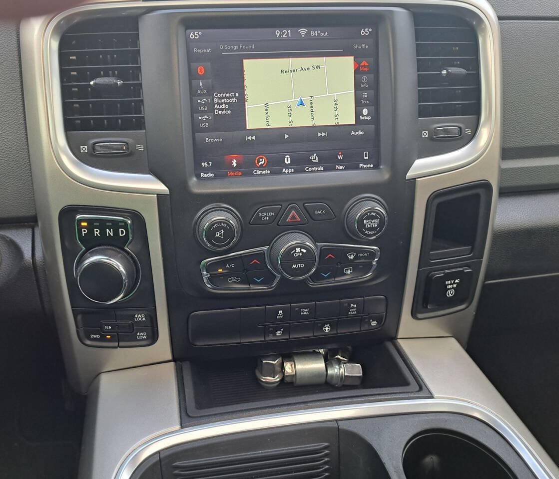 Used 2019 RAM 1500 Warlock AWD/4WD image 6