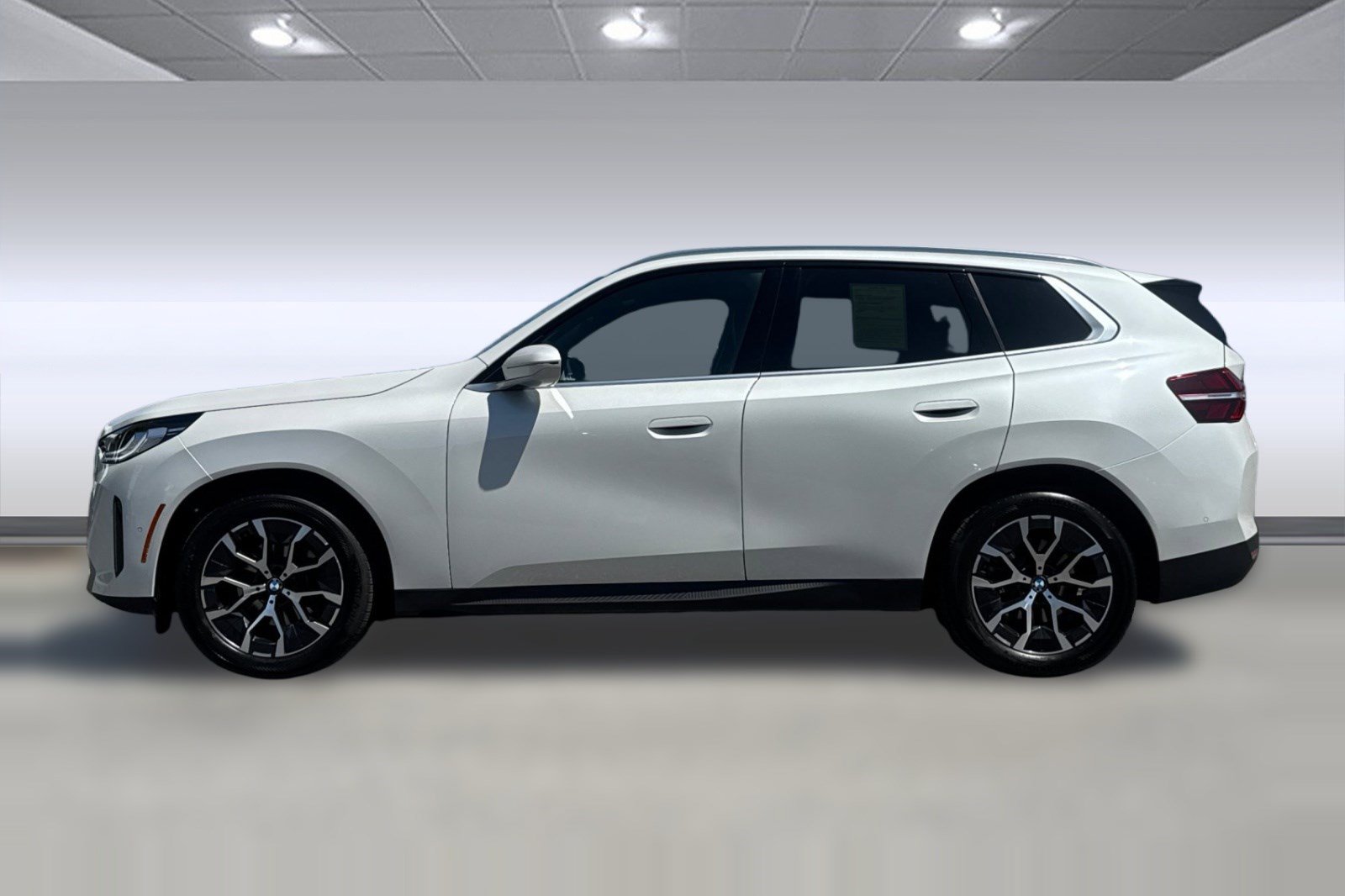 Used 2026 BMW X3 xDrive30i w/ Convenience Package AWD/4WD image 2