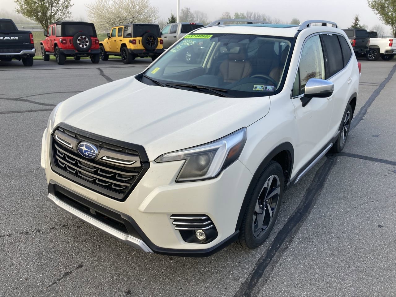 Used 2023 Subaru Forester Touring w/ Popular Package #2 AWD/4WD image 3
