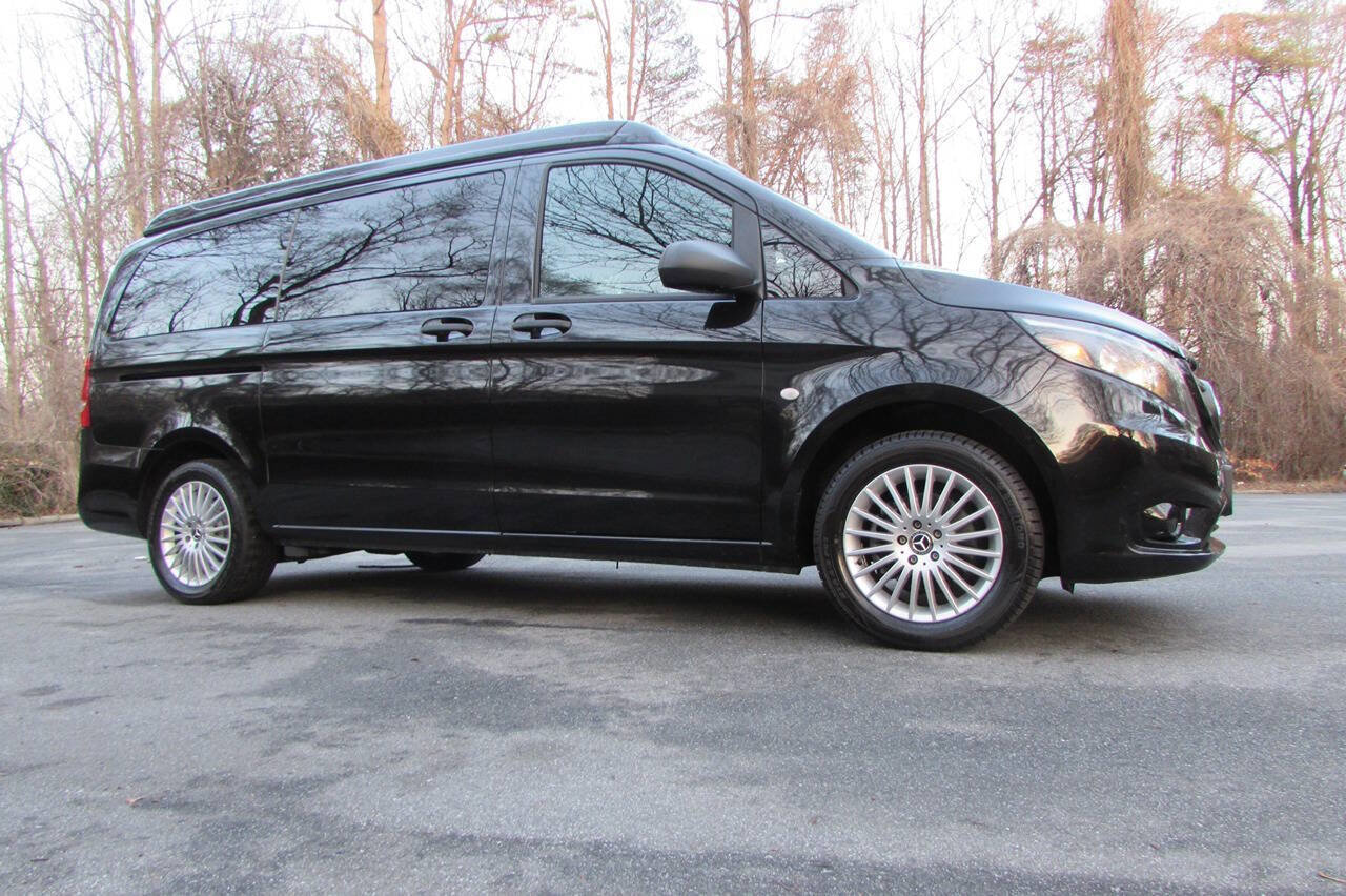 Used 2018 Mercedes-Benz Metris Passenger image 7