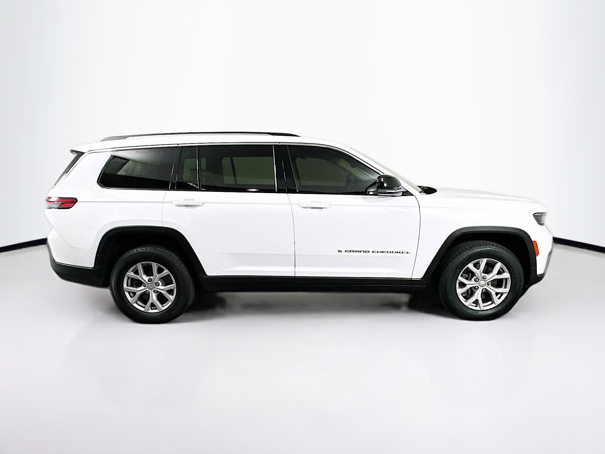 Used 2021 Jeep Grand Cherokee L Limited image 10
